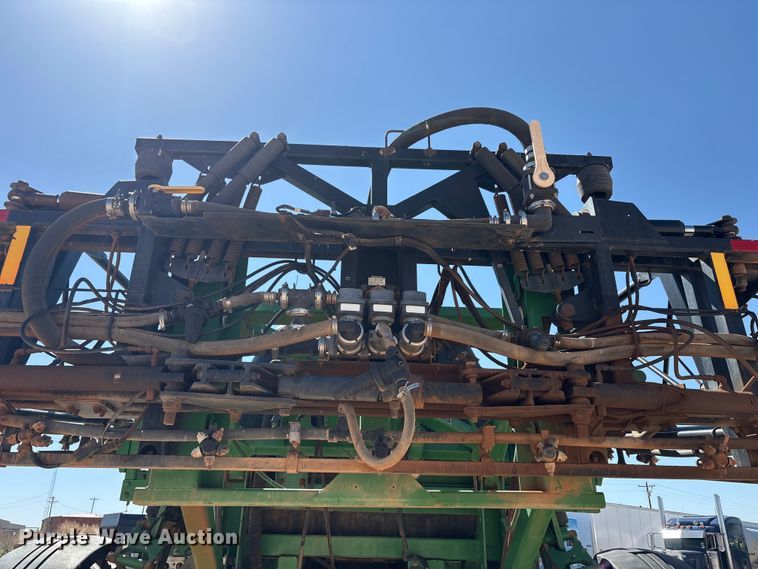 image for item FC2274 2006 John Deere 4720 sprayer