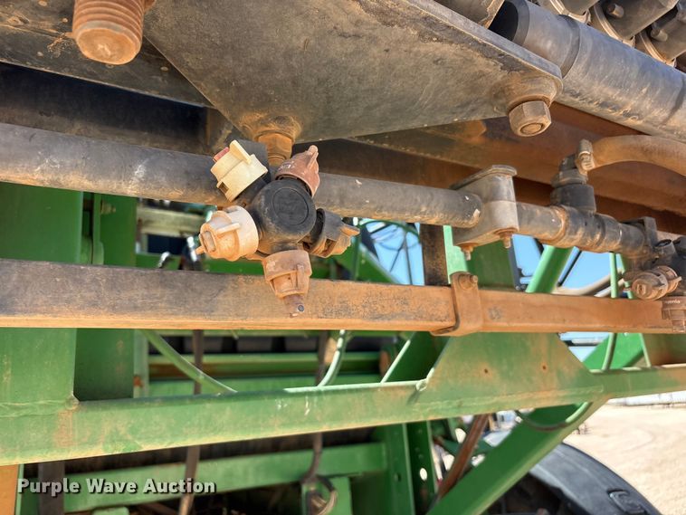 image for item FC2274 2006 John Deere 4720 sprayer
