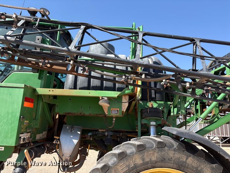 image for item FC2274 2006 John Deere 4720 sprayer