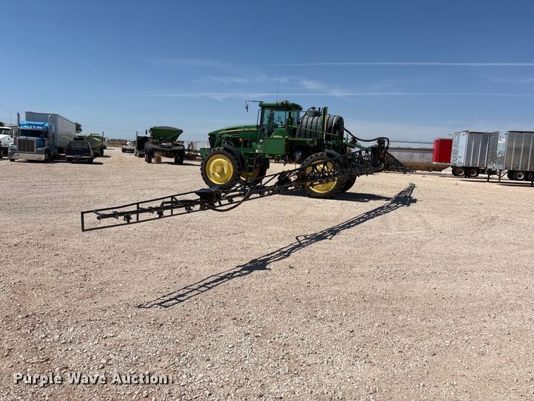 image for item FC2274 2006 John Deere 4720 sprayer