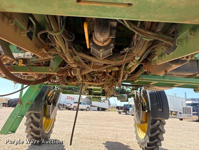 image for item FC2274 2006 John Deere 4720 sprayer