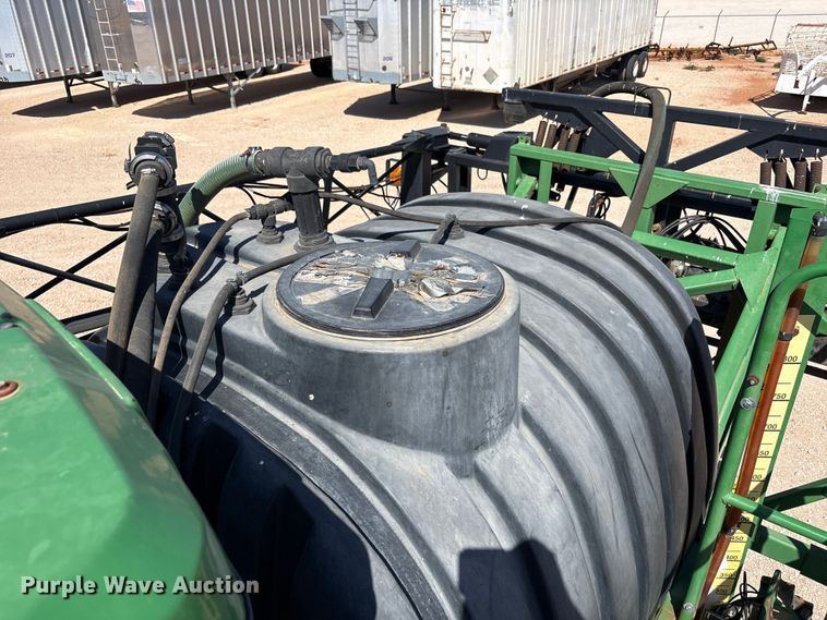 image for item FC2274 2006 John Deere 4720 sprayer