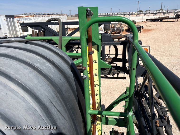 image for item FC2274 2006 John Deere 4720 sprayer