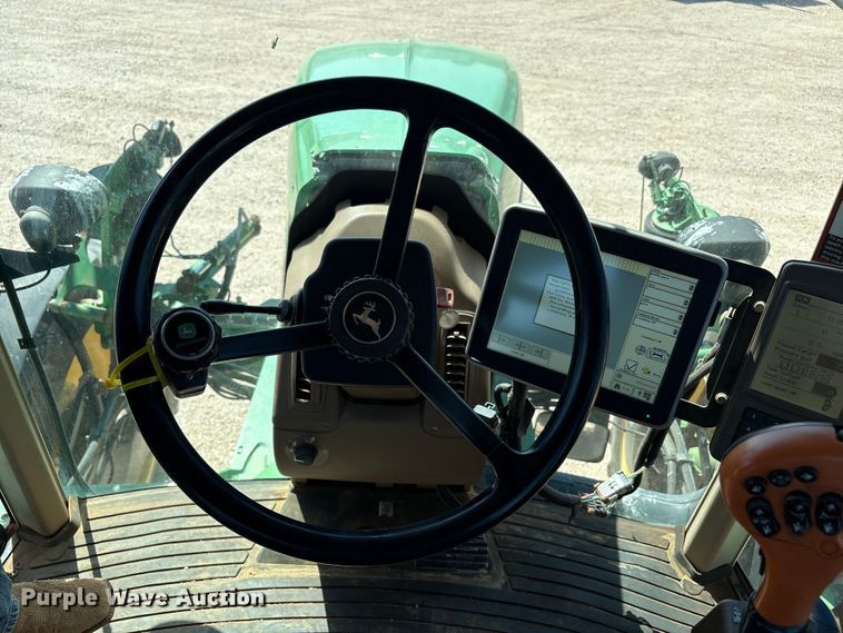image for item FC2274 2006 John Deere 4720 sprayer