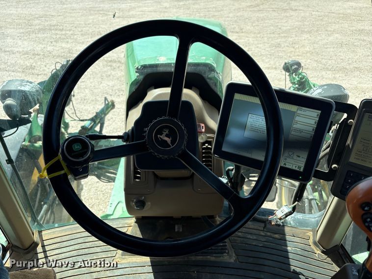 image for item FC2274 2006 John Deere 4720 sprayer