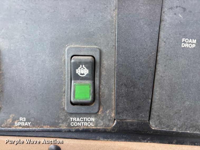 image for item FC2274 2006 John Deere 4720 sprayer