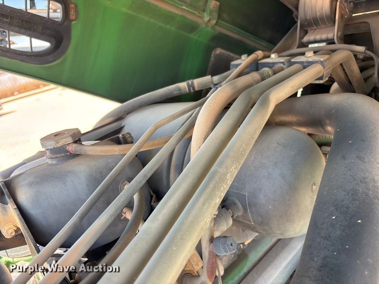 image for item FC2274 2006 John Deere 4720 sprayer