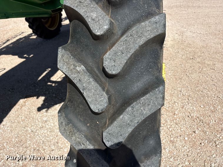image for item FC2274 2006 John Deere 4720 sprayer