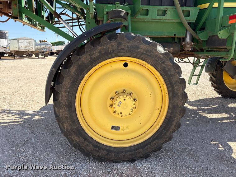 image for item FC2274 2006 John Deere 4720 sprayer