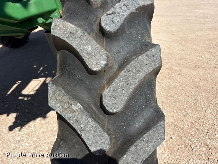 image for item FC2274 2006 John Deere 4720 sprayer