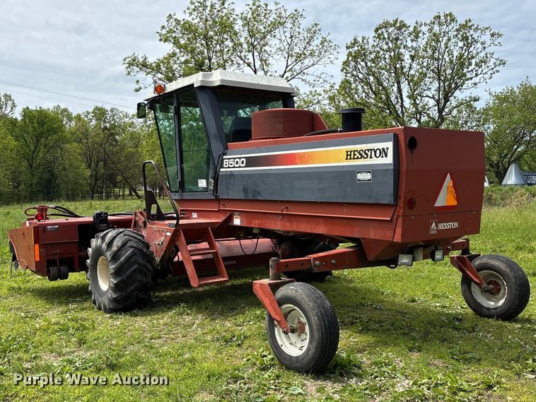 image for item FG0346 Hesston 8500 swather / windrower