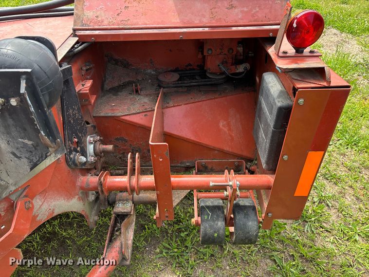 image for item FG0346 Hesston 8500 swather / windrower