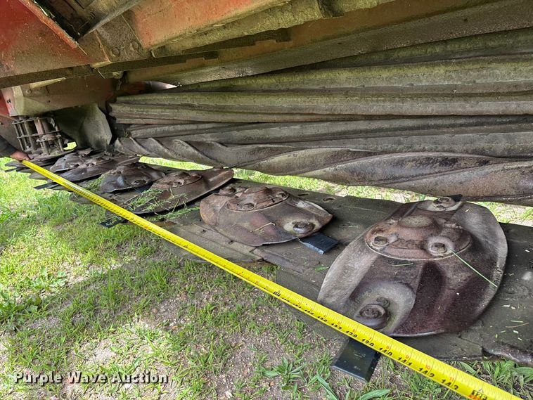 image for item FG0346 Hesston 8500 swather / windrower