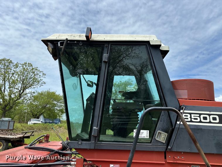image for item FG0346 Hesston 8500 swather / windrower