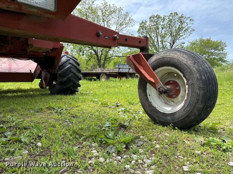 image for item FG0346 Hesston 8500 swather / windrower