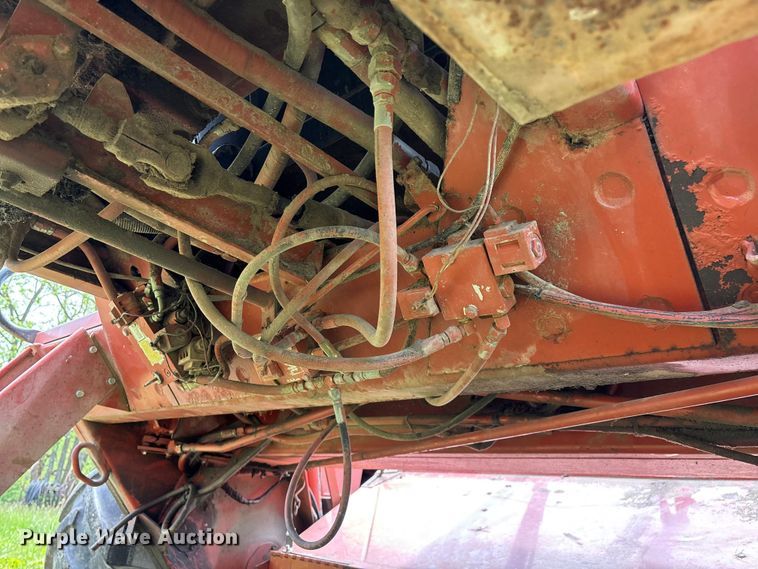 image for item FG0346 Hesston 8500 swather / windrower