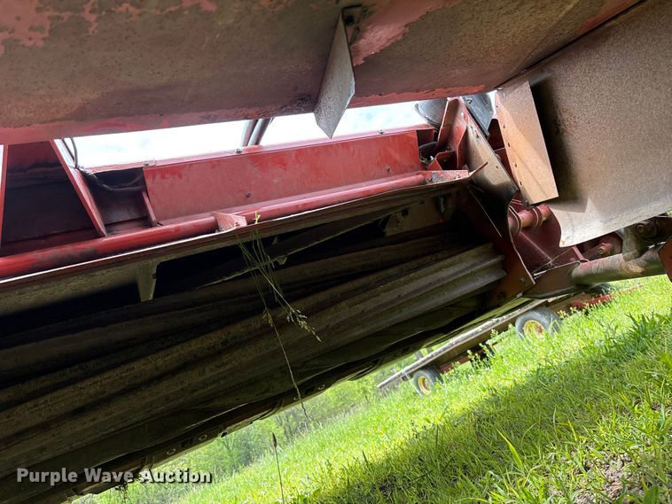 image for item FG0346 Hesston 8500 swather / windrower