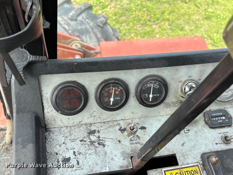 image for item FG0346 Hesston 8500 swather / windrower