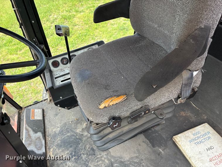 image for item FG0346 Hesston 8500 swather / windrower