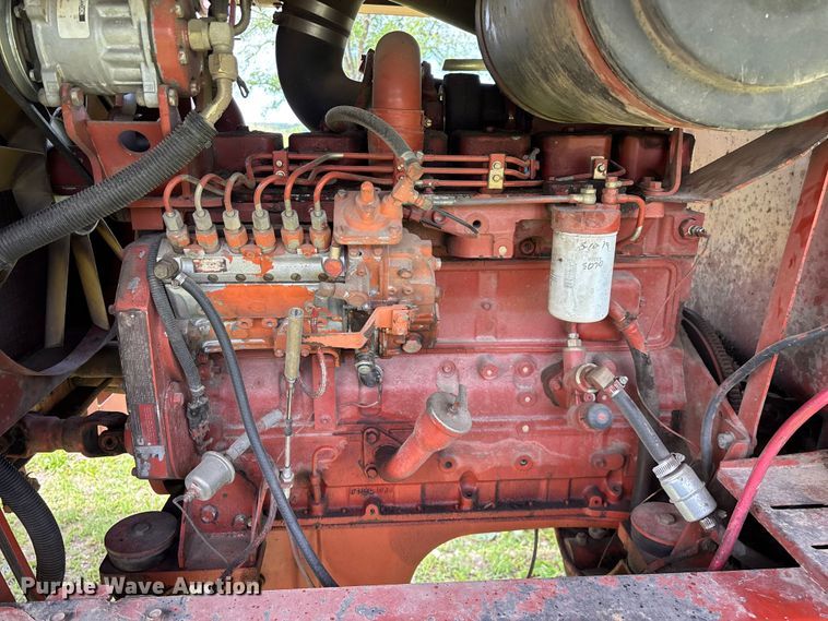 image for item FG0346 Hesston 8500 swather / windrower