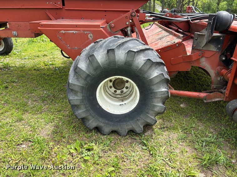 image for item FG0346 Hesston 8500 swather / windrower