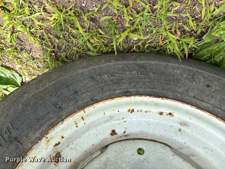 image for item FG0346 Hesston 8500 swather / windrower