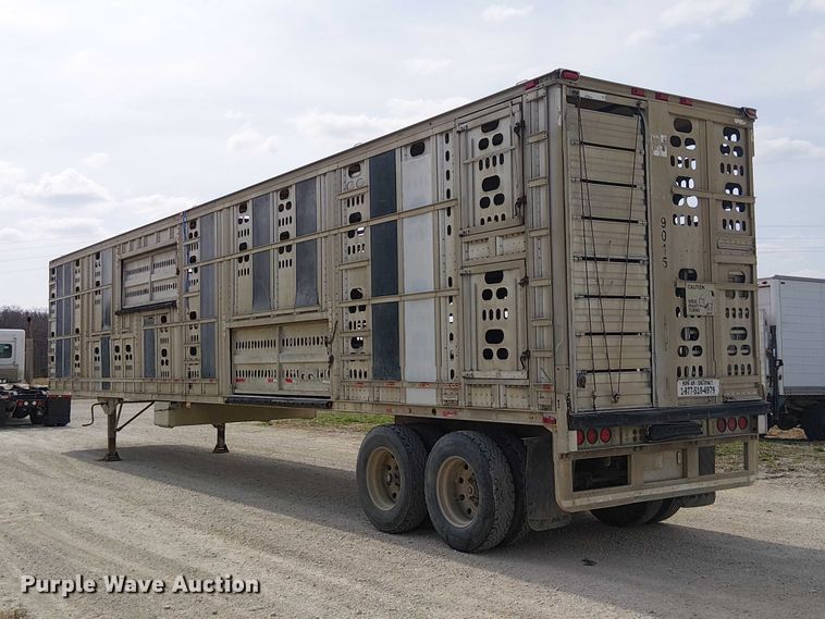 image for item FH7040 2003 Barrett livestock trailer