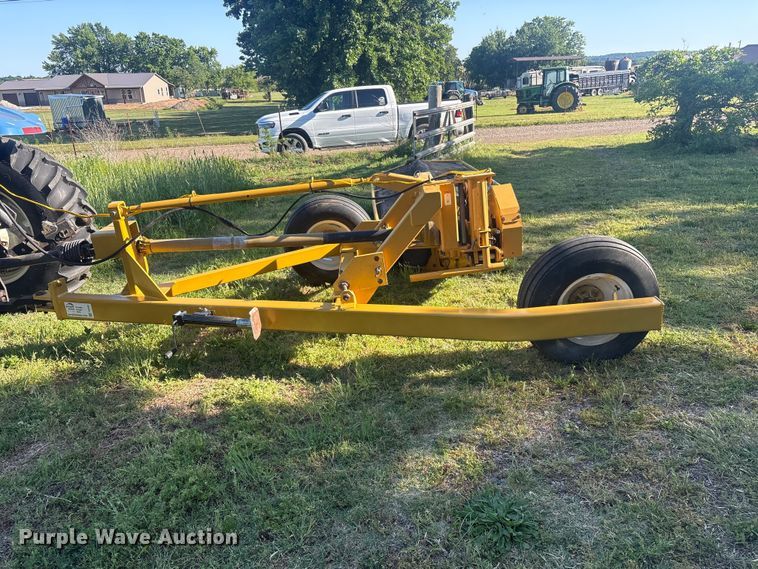 image for item FI0182 2002 Vermeer M7030 disc mower