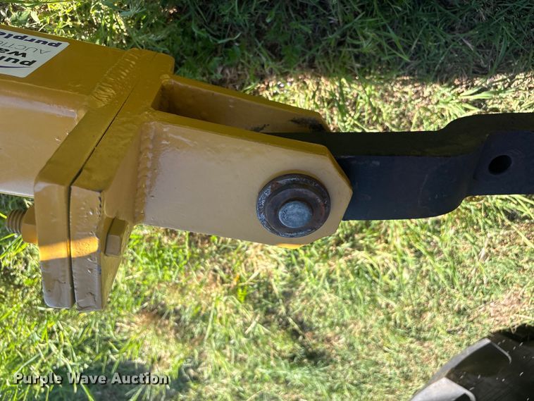 image for item FI0182 2002 Vermeer M7030 disc mower