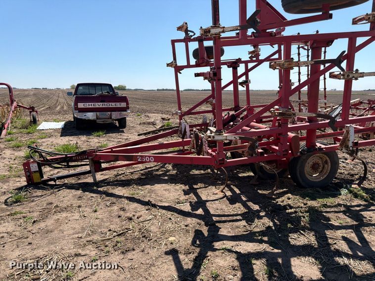 image for item FK0169 Wil-Rich 2500 field cultivator