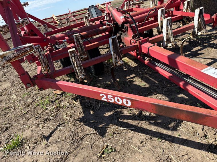 image for item FK0169 Wil-Rich 2500 field cultivator