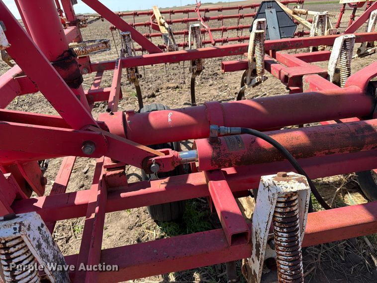 image for item FK0169 Wil-Rich 2500 field cultivator