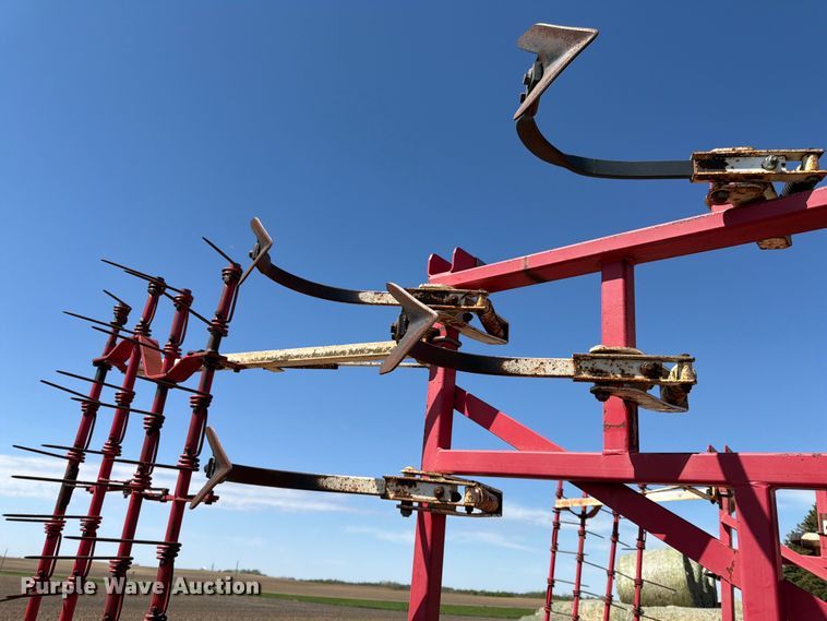 image for item FK0169 Wil-Rich 2500 field cultivator