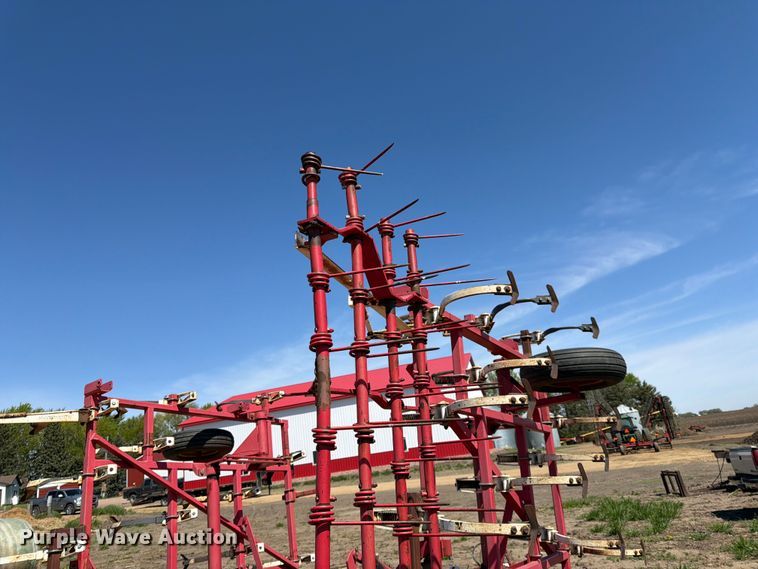 image for item FK0169 Wil-Rich 2500 field cultivator