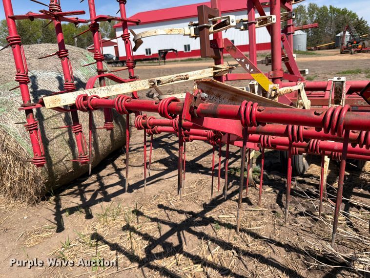 image for item FK0169 Wil-Rich 2500 field cultivator