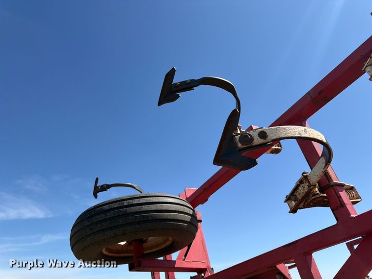 image for item FK0169 Wil-Rich 2500 field cultivator