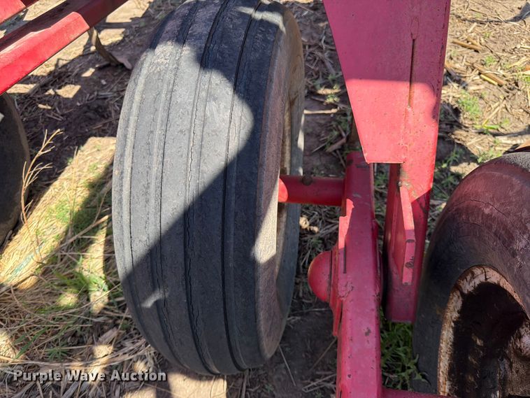 image for item FK0169 Wil-Rich 2500 field cultivator