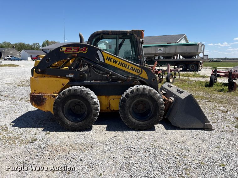 image for item FK1483 2016 New Holland L234 Loader skid steer loader