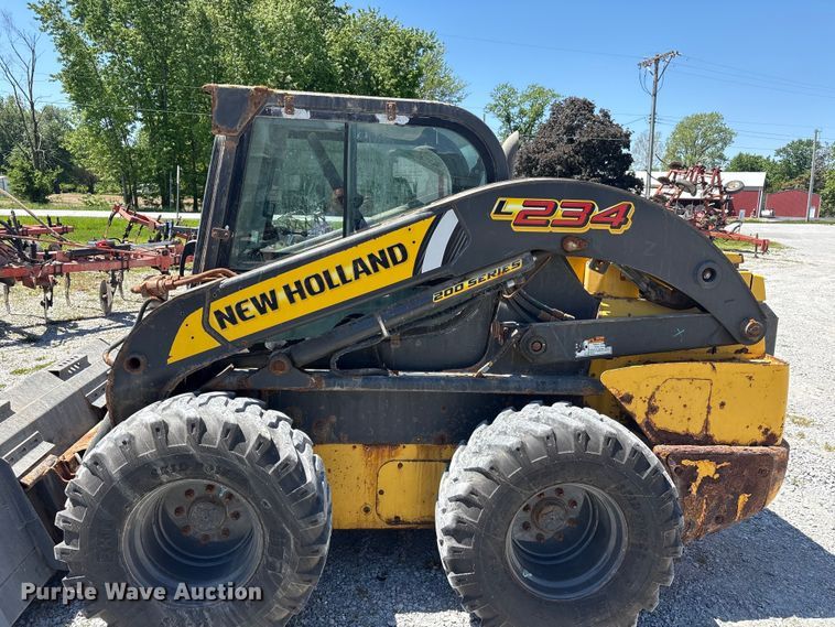 image for item FK1483 2016 New Holland L234 Loader skid steer loader