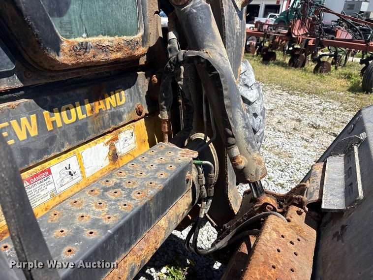 image for item FK1483 2016 New Holland L234 Loader skid steer loader
