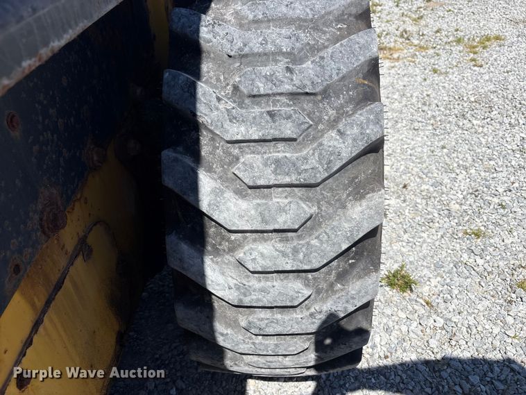 image for item FK1483 2016 New Holland L234 Loader skid steer loader