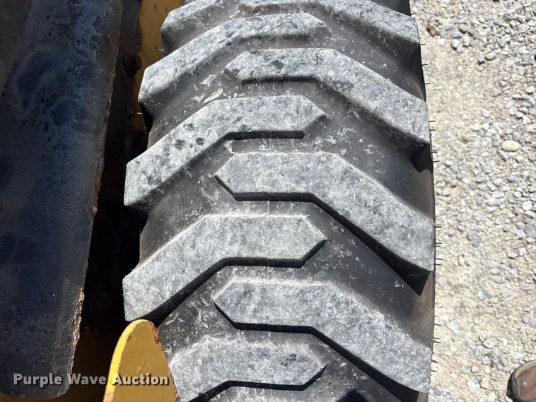 image for item FK1483 2016 New Holland L234 Loader skid steer loader