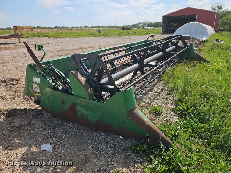 image for item FN5678 John Deere 920 flex head