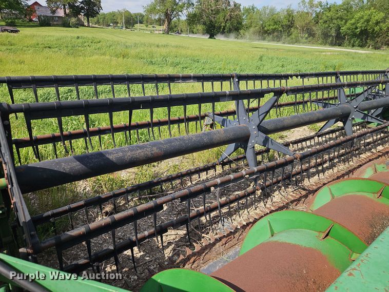image for item FN5678 John Deere 920 flex head