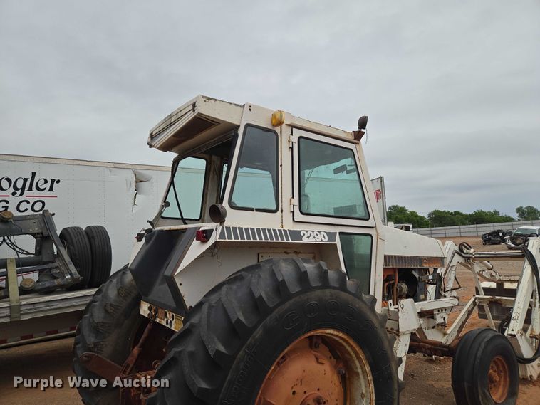 image for item YA2776 Case IH 2290 tractor
