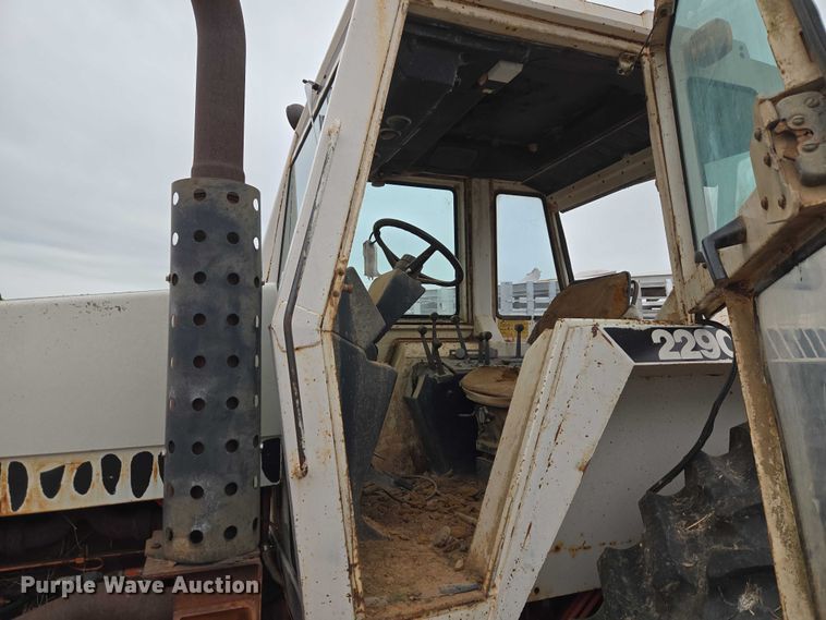 image for item YA2776 Case IH 2290 tractor