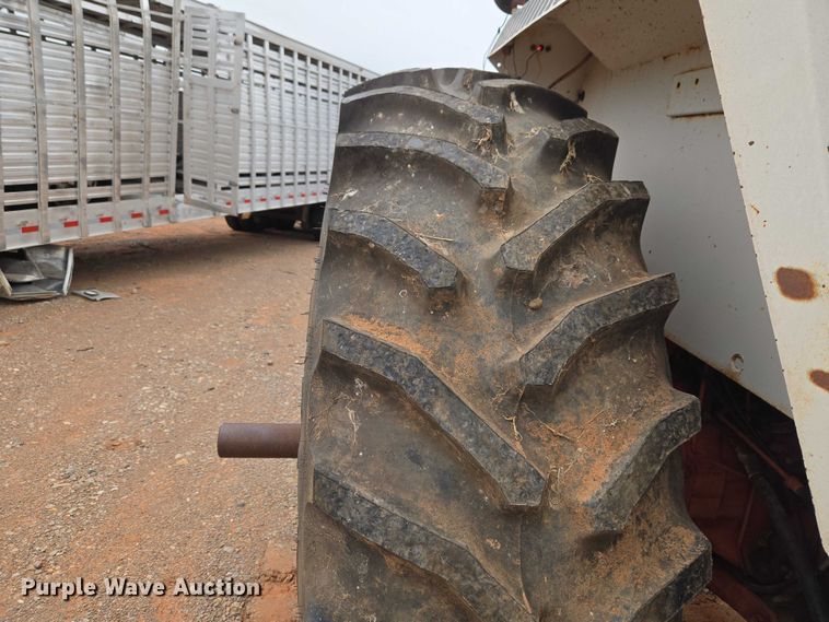 image for item YA2776 Case IH 2290 tractor