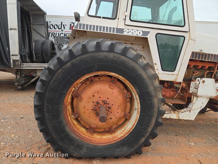 image for item YA2776 Case IH 2290 tractor