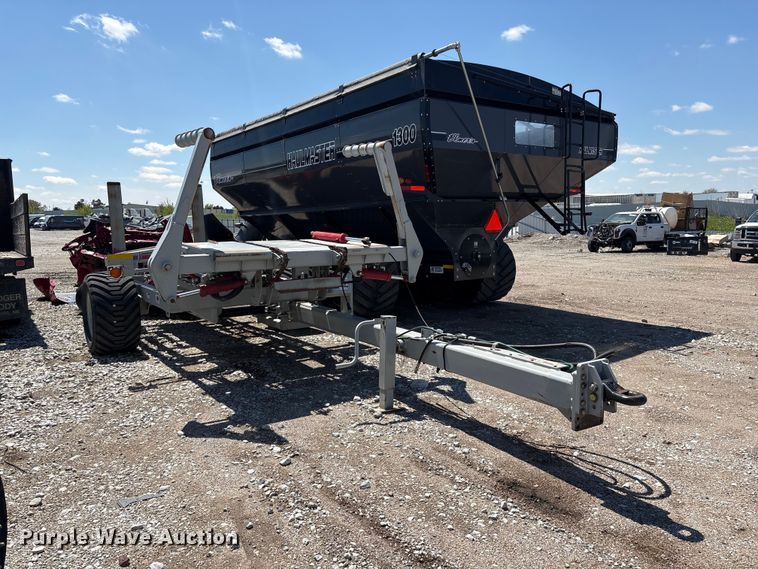 image for item YA3199 2021 NW AG Bale Chaser Jr bale stacker