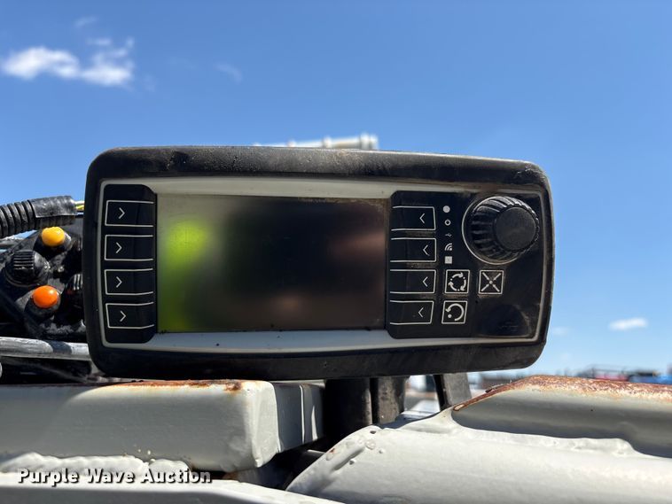 image for item YA3199 2021 NW AG Bale Chaser Jr bale stacker